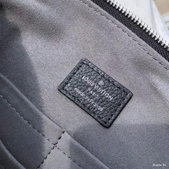 Haumea Vuitton Bag Louis 0704